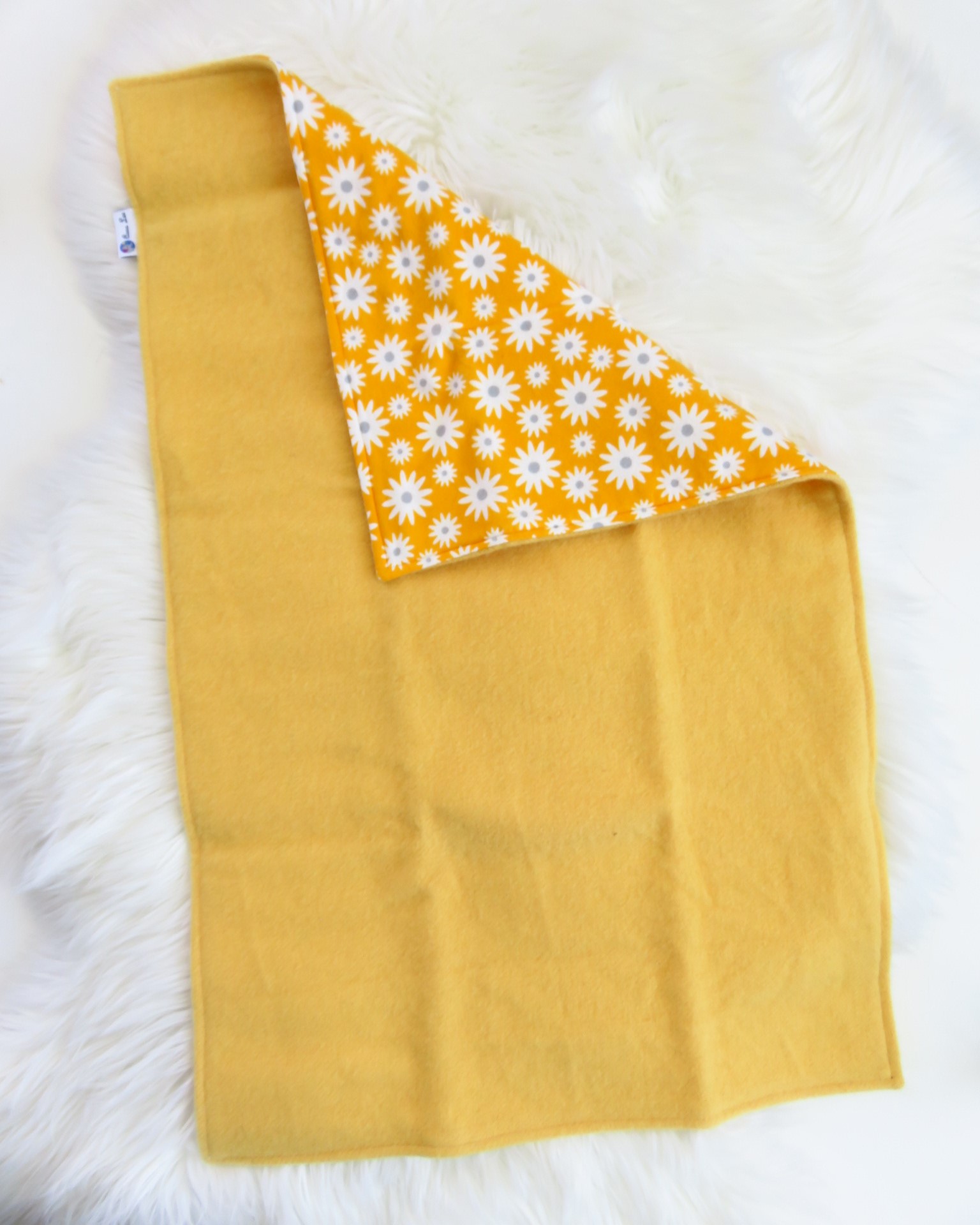 Baby Bassinet Blanket -Repurposed Wool - Image 2